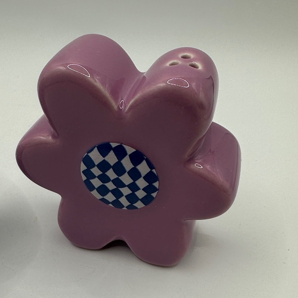 Blue and Pink Flower Shaped Ceramic Salt and Pepper Shakers - Picture 2 of 8